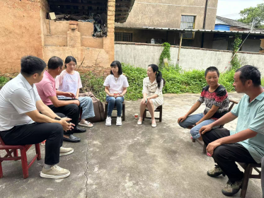 台企富丽真金在浏阳开展捐资助学活动