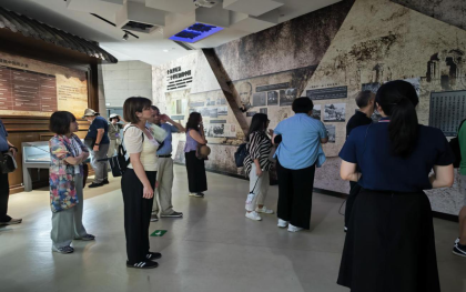 台湾地区旅游业者参访团一行参访黄兴故居