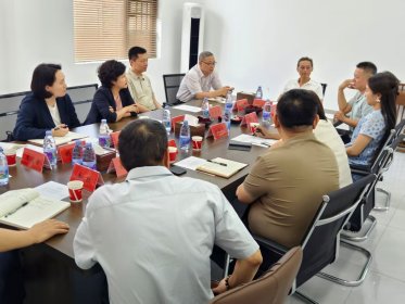 省委台办主任冯海燕一行赴娄调研